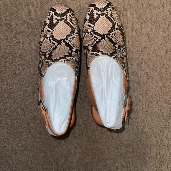 Jessica Simpson Snakeskin Clog - Picture 2 of 3